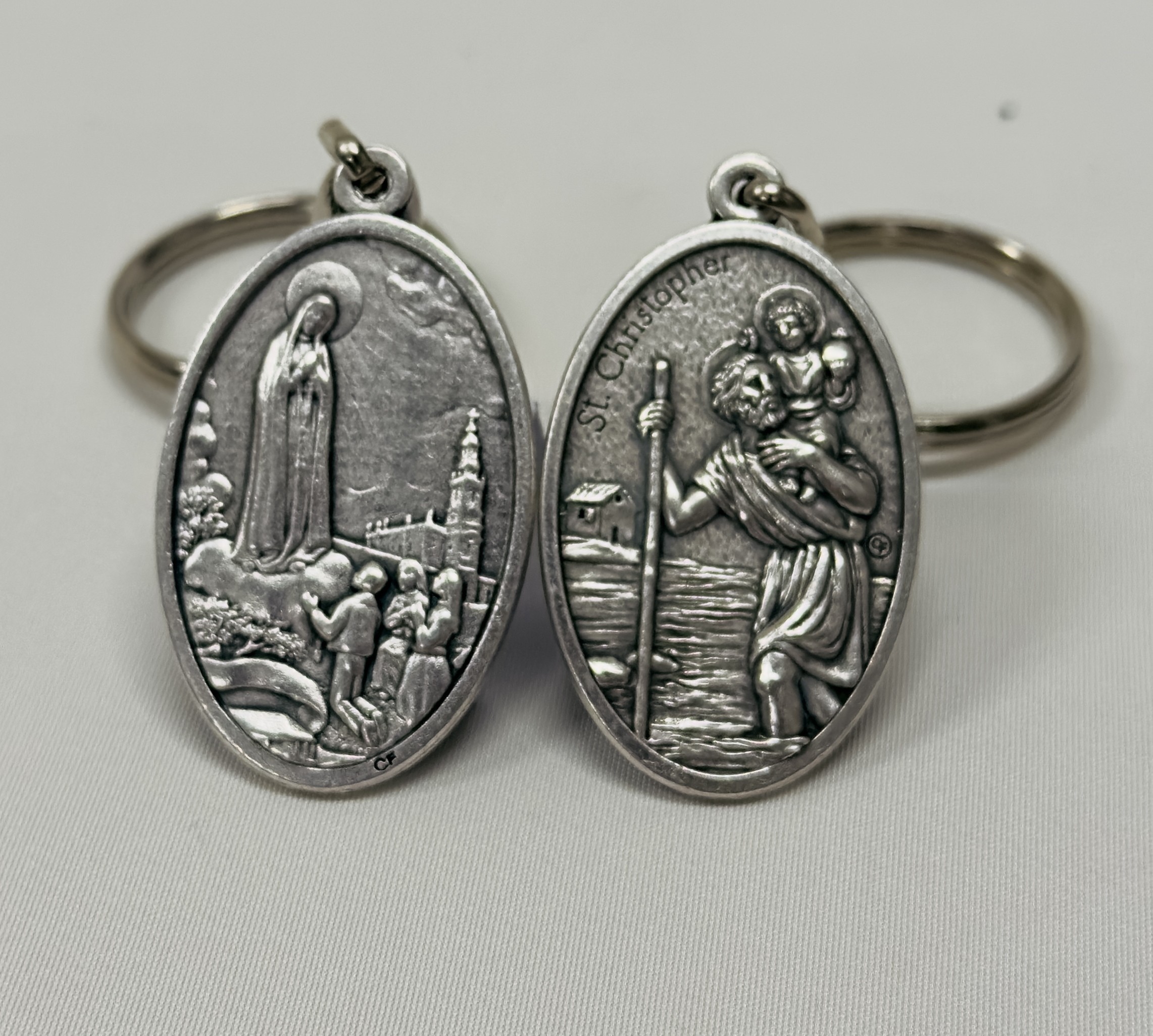 Porta chaves em metal - S. Cristovão e Nª Sª Fátima